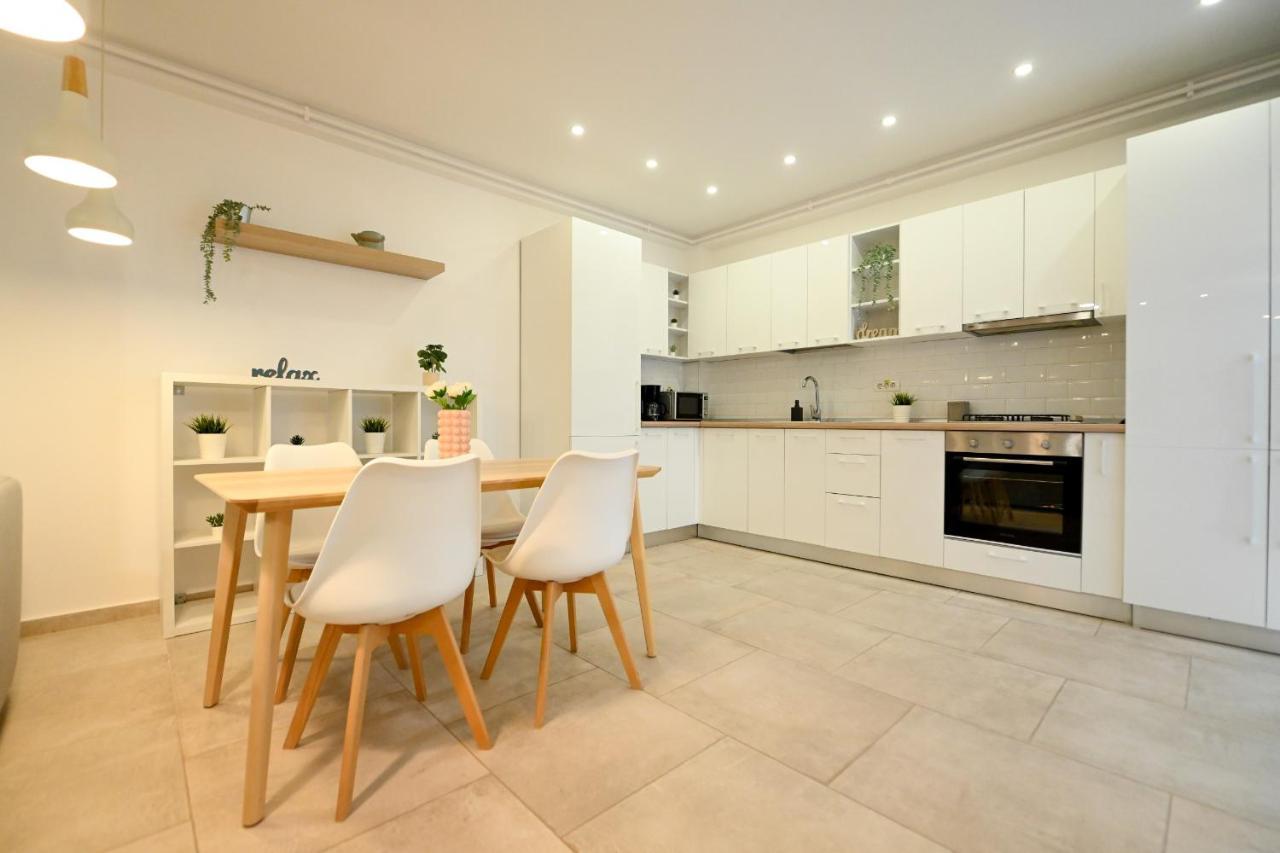 Splendid 2Br Apartment With Breathtaking Views Of Casa Poporului Bukareszt Zewnętrze zdjęcie
