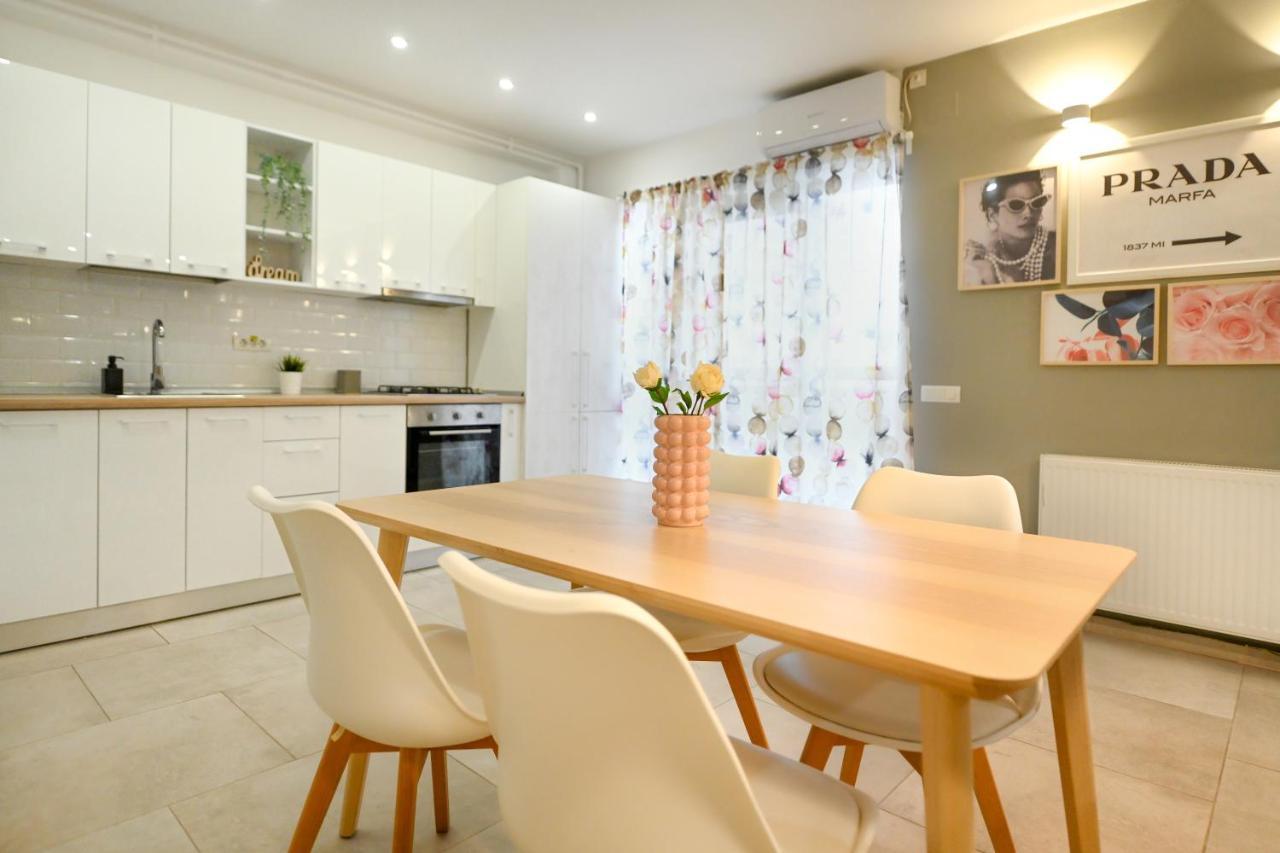 Splendid 2Br Apartment With Breathtaking Views Of Casa Poporului Bukareszt Zewnętrze zdjęcie