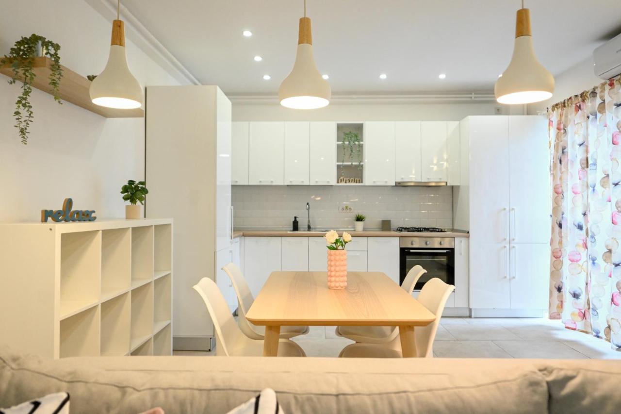 Splendid 2Br Apartment With Breathtaking Views Of Casa Poporului Bukareszt Zewnętrze zdjęcie